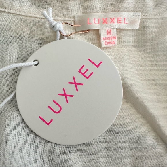 Luxxel Floral Blue and Cream Wide-Leg Shirt and Pant Set. Size M - Picture 4 of 12